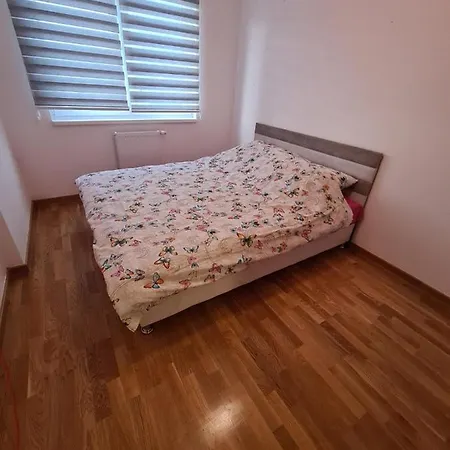 Apartament Lux Apartman Winter Pale